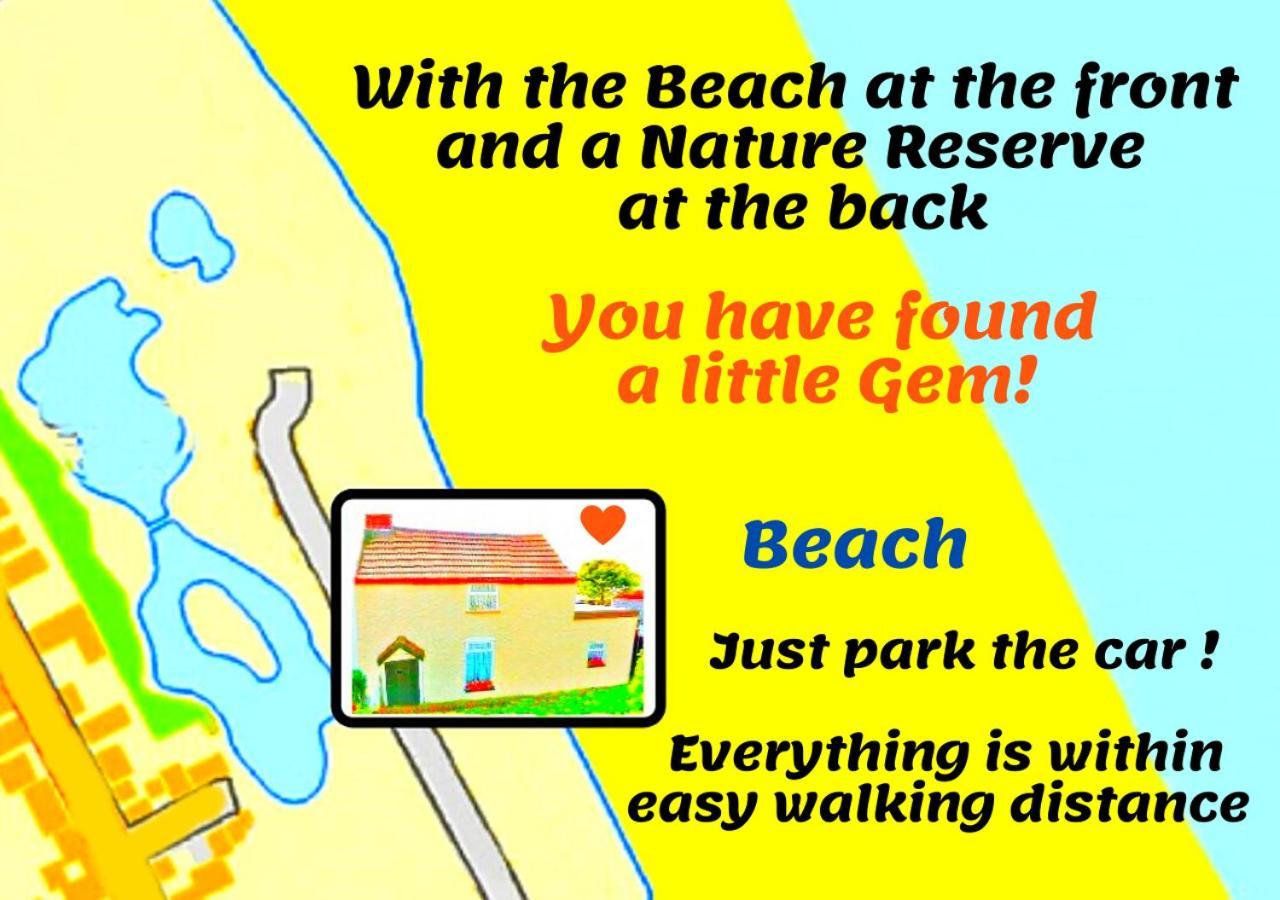Romantic Lakeside Cottage By The Beach! With Super Cosy Log Burner! The Perfect Escape To Your Home From Home By The Sea! So Relaxing - You Won'T Want To Leave! Pet Friendly! Mablethorpe Eksteriør billede