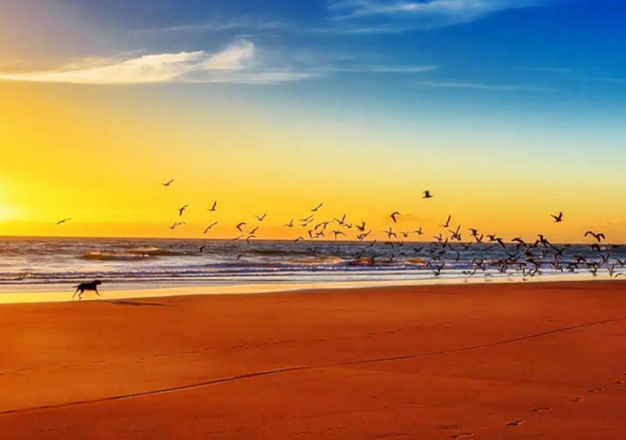 Romantic Lakeside Cottage By The Beach! With Super Cosy Log Burner! The Perfect Escape To Your Home From Home By The Sea! So Relaxing - You Won'T Want To Leave! Pet Friendly! Mablethorpe Eksteriør billede